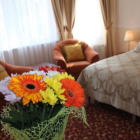 Spa Hotel Purkyne Karlovy Vary Esterno foto
